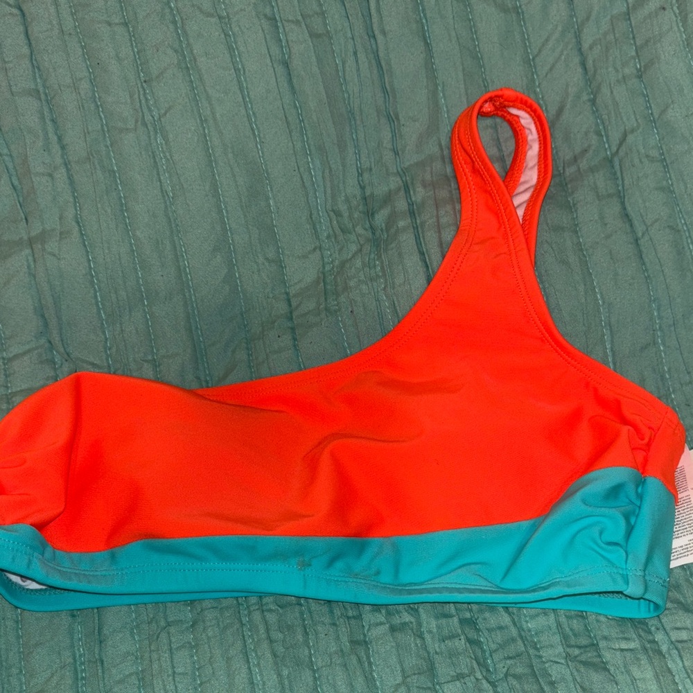 Cupshe One Shoulder Bikini Top size Small NWT
